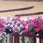Bed & Breakfast Barba Bertu 3* Frassino (Cuneo)