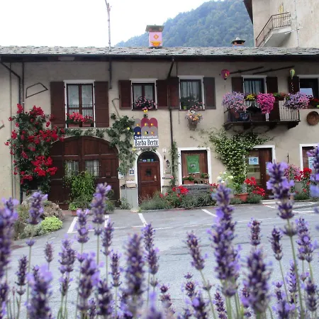 Couette-café Barba Bertu Frassino (Cuneo)